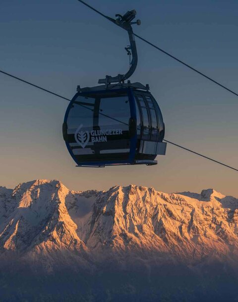 Skigebiet am Glungezer Gondel auf dem Glungezer